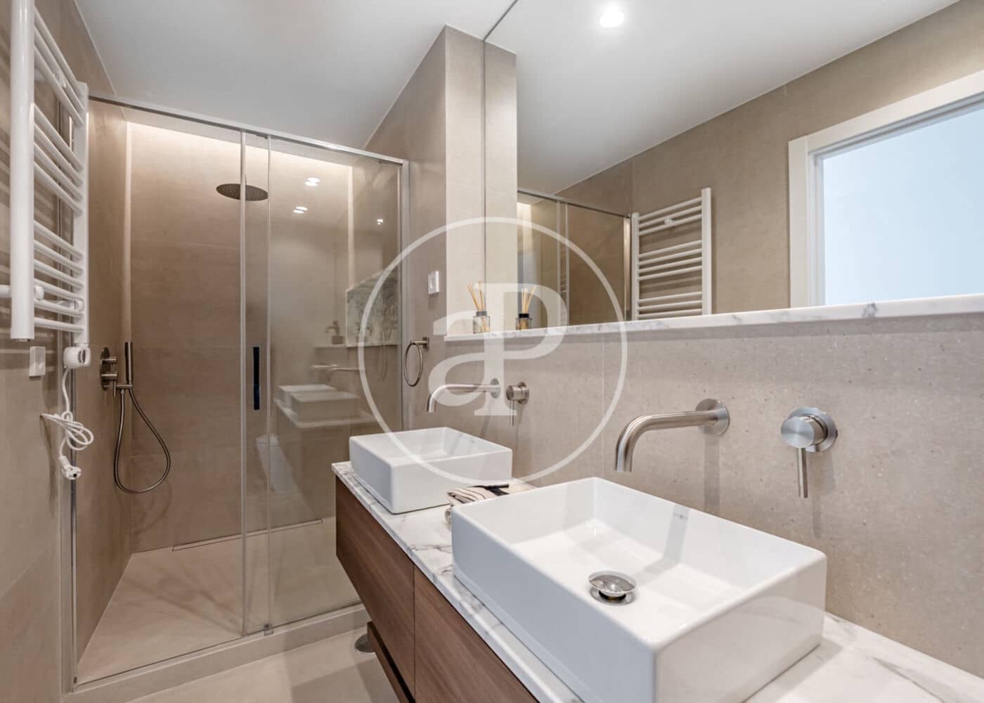 Apartamento de 2 habitaciones en Madrid ciudad en venta - 1.800.000 € (Ref: 9666509)