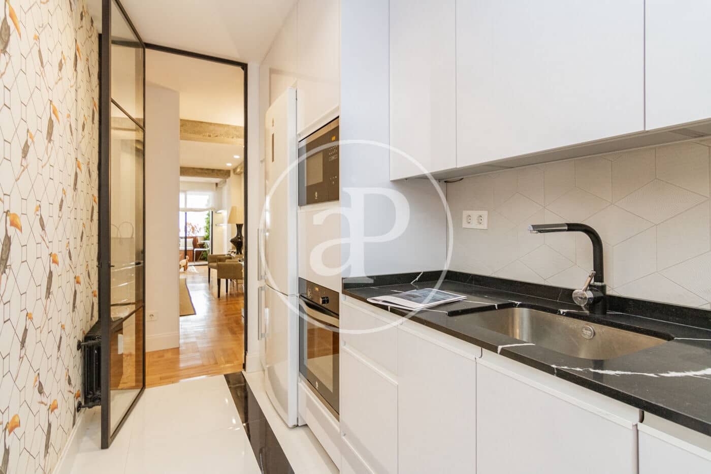 3 soverom Leilighet til leie i Madrid by - € 3 500 (Ref: 9666511)