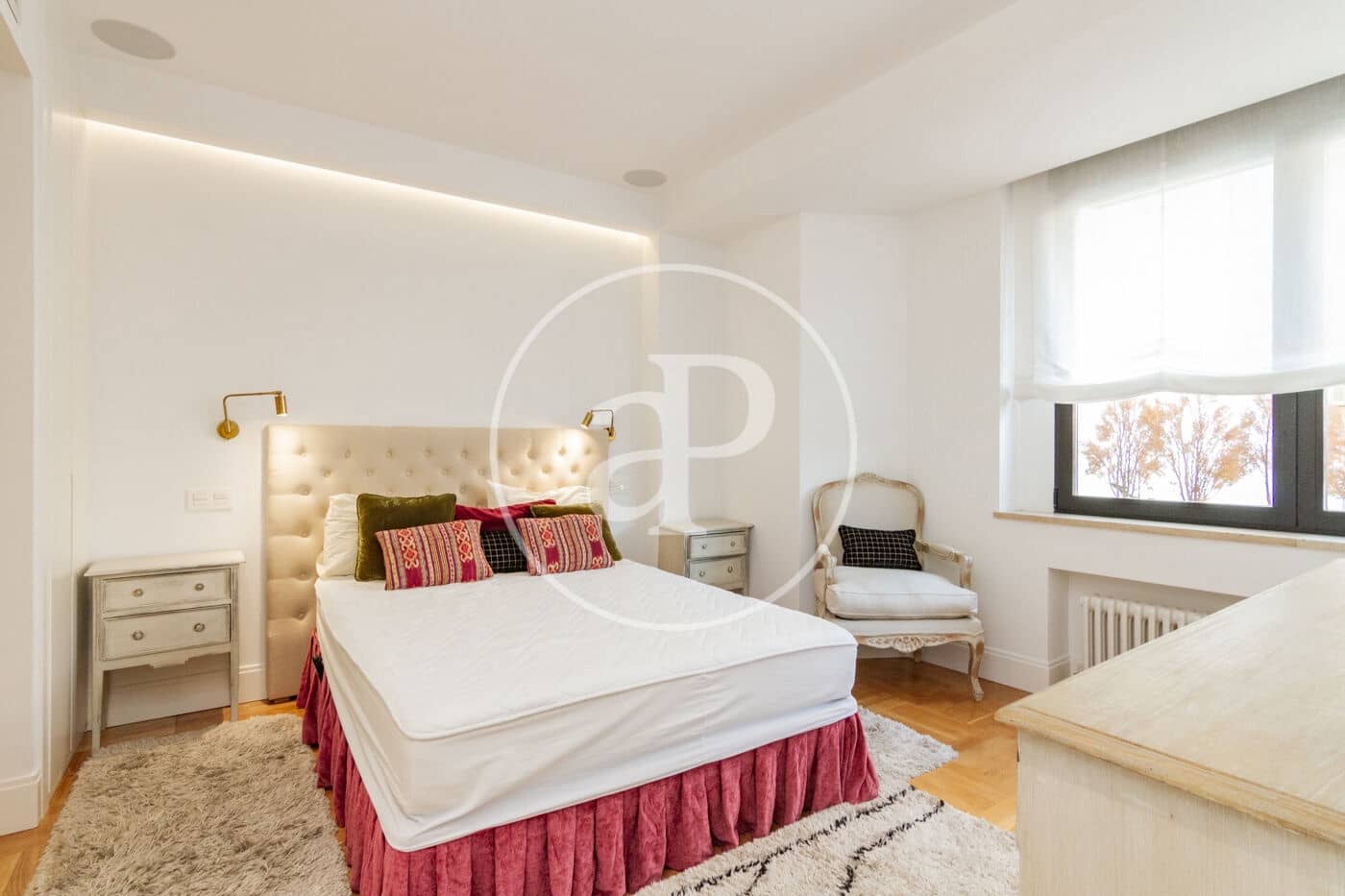 3 soverom Leilighet til leie i Madrid by - € 3 500 (Ref: 9666511)