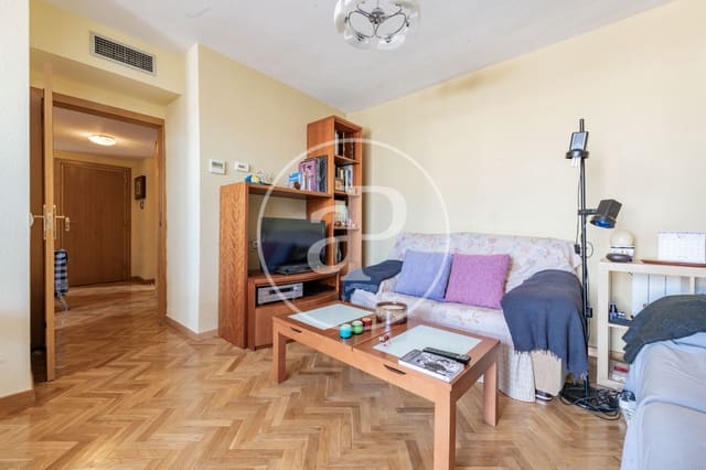 3 slaapkamer Appartement te koop in Valdefuentes, Madrid stad met zwembad - € 875.000 (Ref: 9666512)