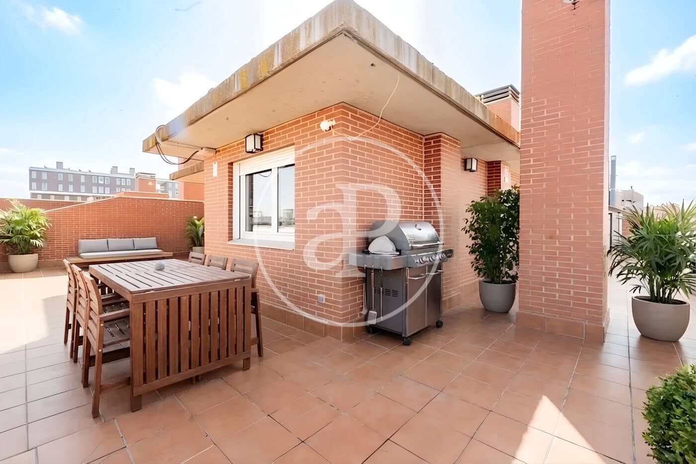 Apartamento de 3 habitaciones en Madrid ciudad en venta con piscina - 875.000 € (Ref: 9666512)