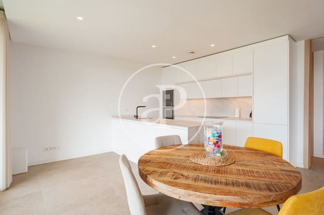 2 soveværelse Lejlighed til salg i Pozuelo de Alarcón med swimmingpool - € 1.300.000 (Ref: 9666514)