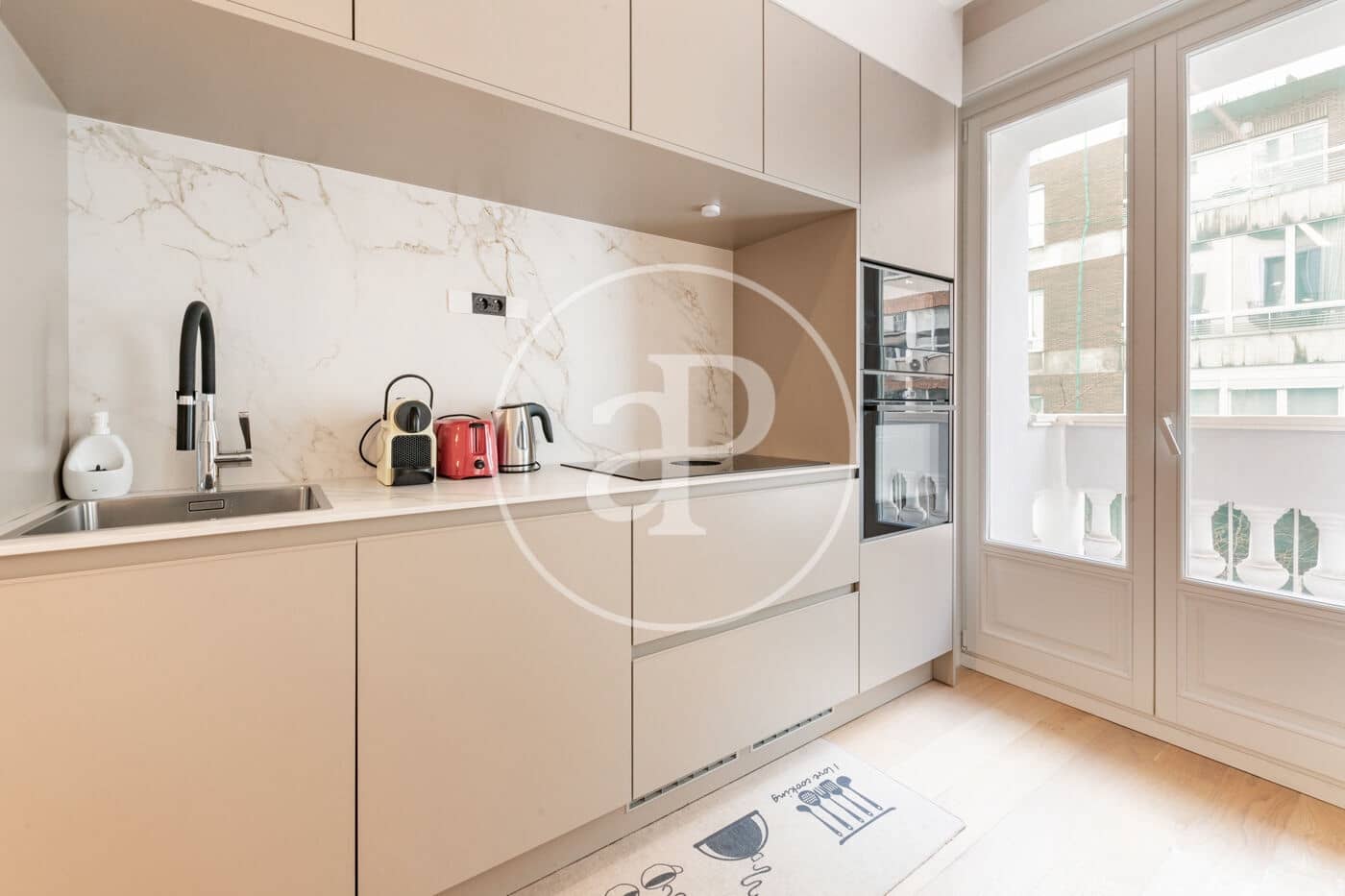 Apartamento de 2 habitaciones en Madrid ciudad en alquiler con piscina - 5.050 € (Ref: 9666515)