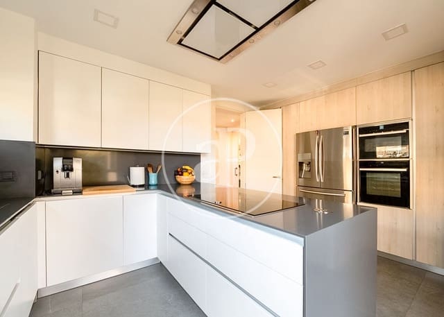 6 sovrum Villa till salu i La Moraleja, Alcobendas med pool - 4 200 000 € (Ref: 9666516)