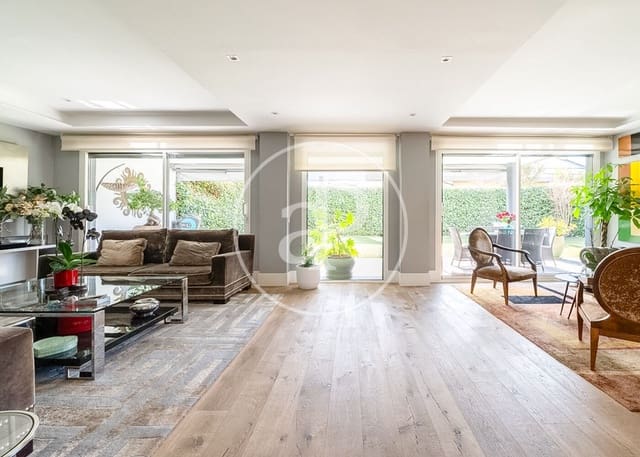 6 sovrum Villa till salu i La Moraleja, Alcobendas med pool - 4 200 000 € (Ref: 9666516)