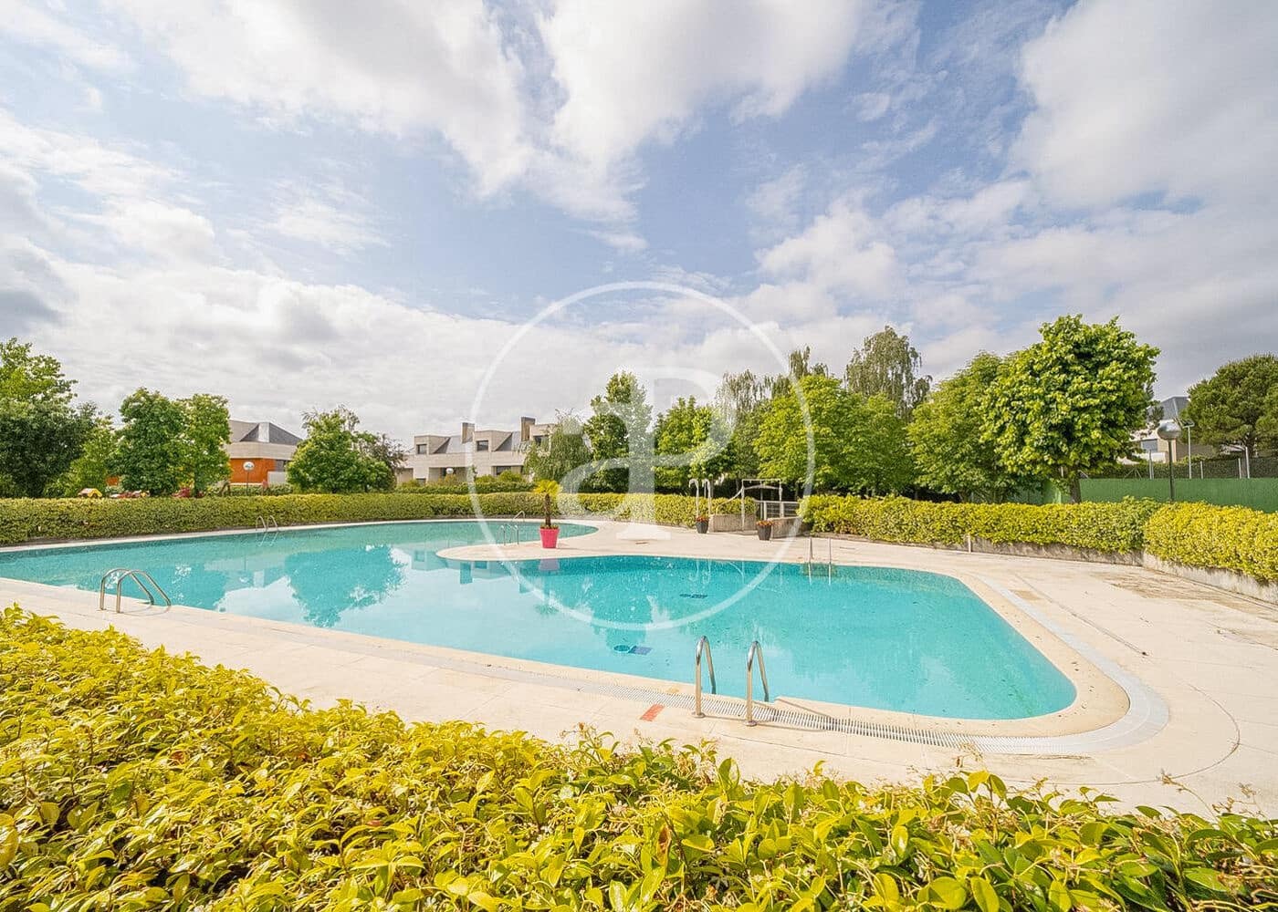 6 sovrum Villa till salu i La Moraleja med pool - 4 200 000 € (Ref: 9666516)