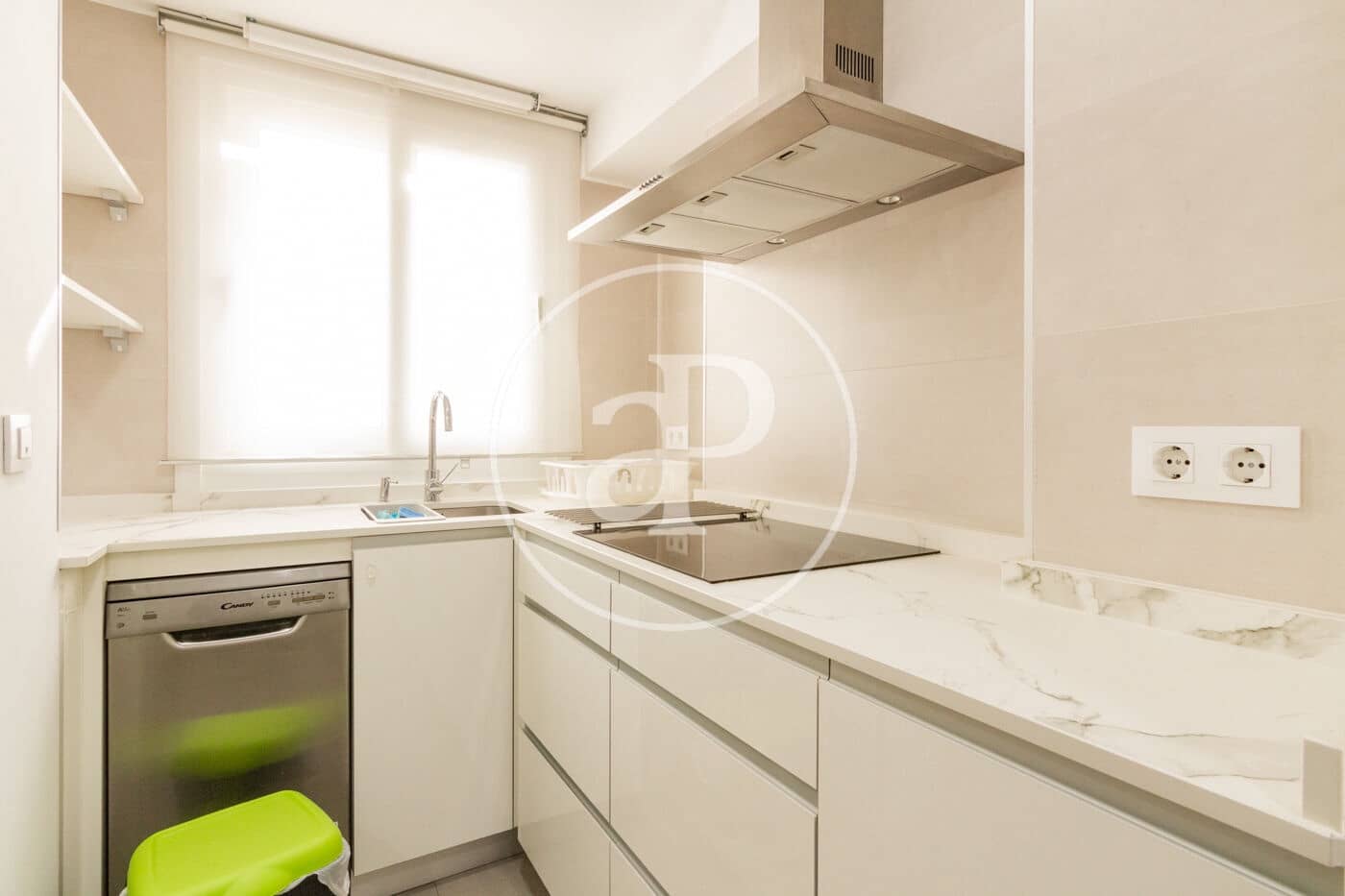 3 sovrum Lägenhet att hyra i Madrid stad - 2 850 € (Ref: 9666517)