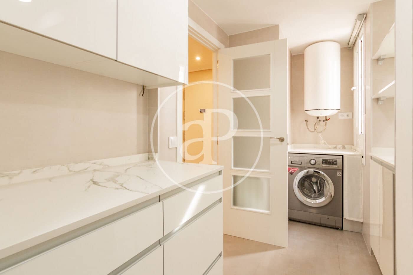 3 sovrum Lägenhet att hyra i Madrid stad - 2 850 € (Ref: 9666517)