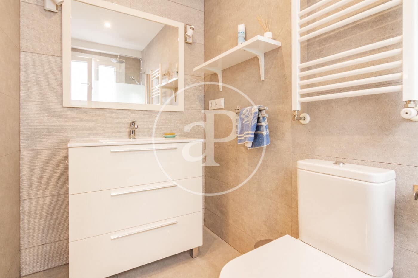 3 sovrum Lägenhet att hyra i Madrid stad - 2 850 € (Ref: 9666517)