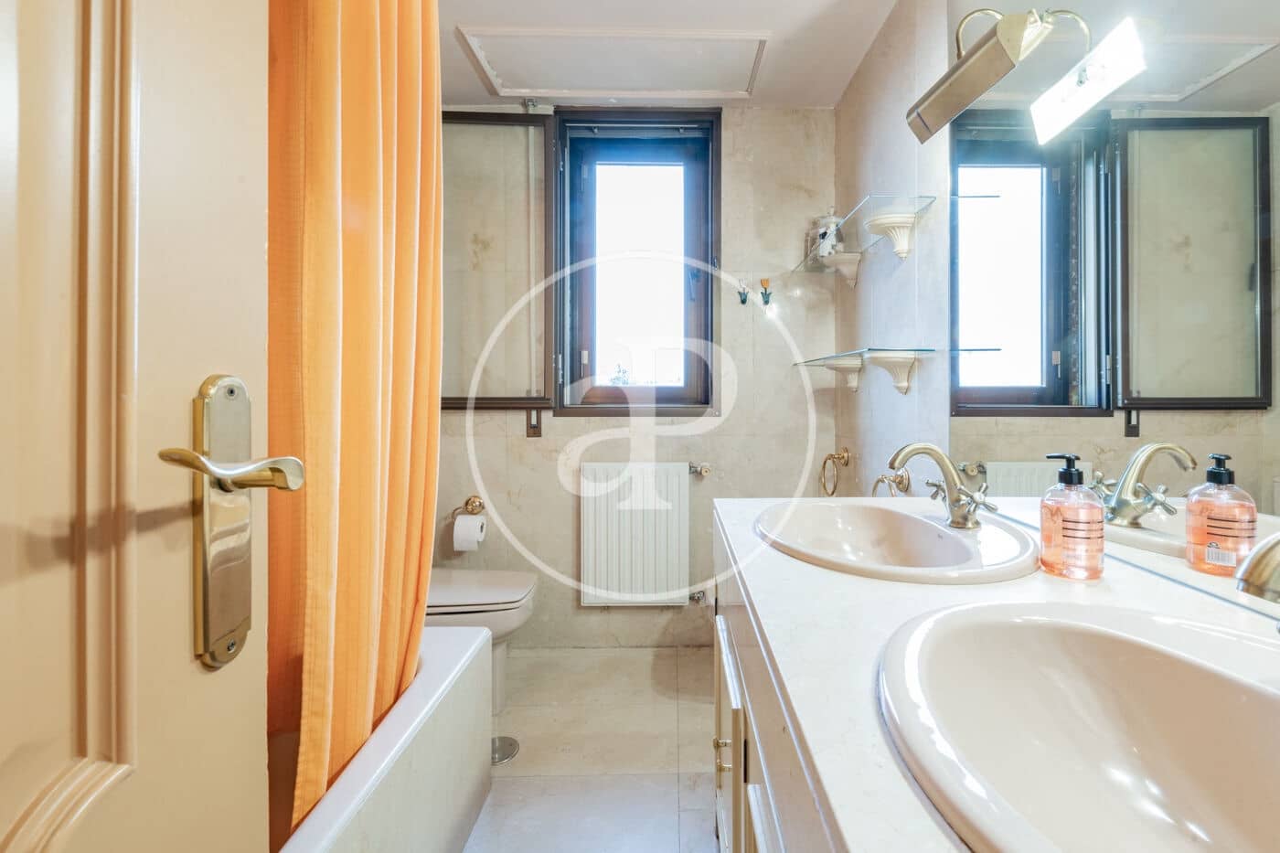 4 quarto Apartamento para venda em Madrid cidade com piscina - 1 440 000 € (Ref: 9670651)