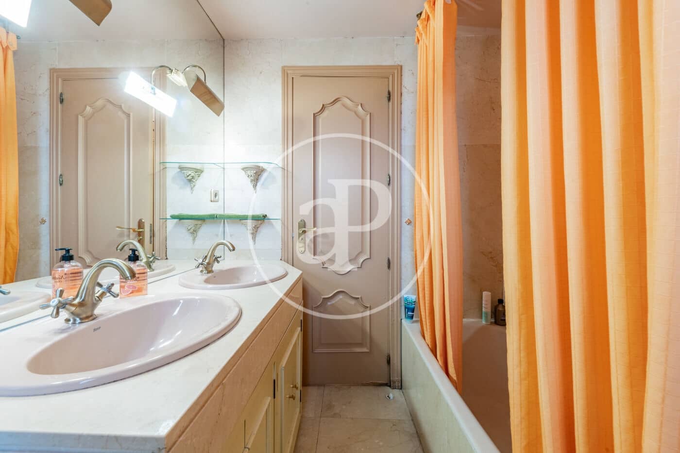 4 quarto Apartamento para venda em Madrid cidade com piscina - 1 440 000 € (Ref: 9670651)