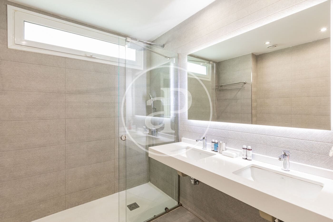 3 Zimmer Apartment zu vermieten in Madrid Stadt mit Pool - 3.800 € (Ref: 9670653)