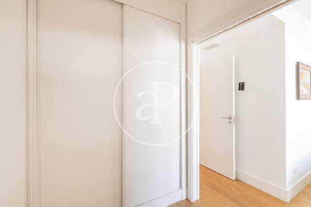 3 Zimmer Apartment zu vermieten in Rios Rosas, Madrid Stadt mit Pool - 3.800 € (Ref: 9670653)