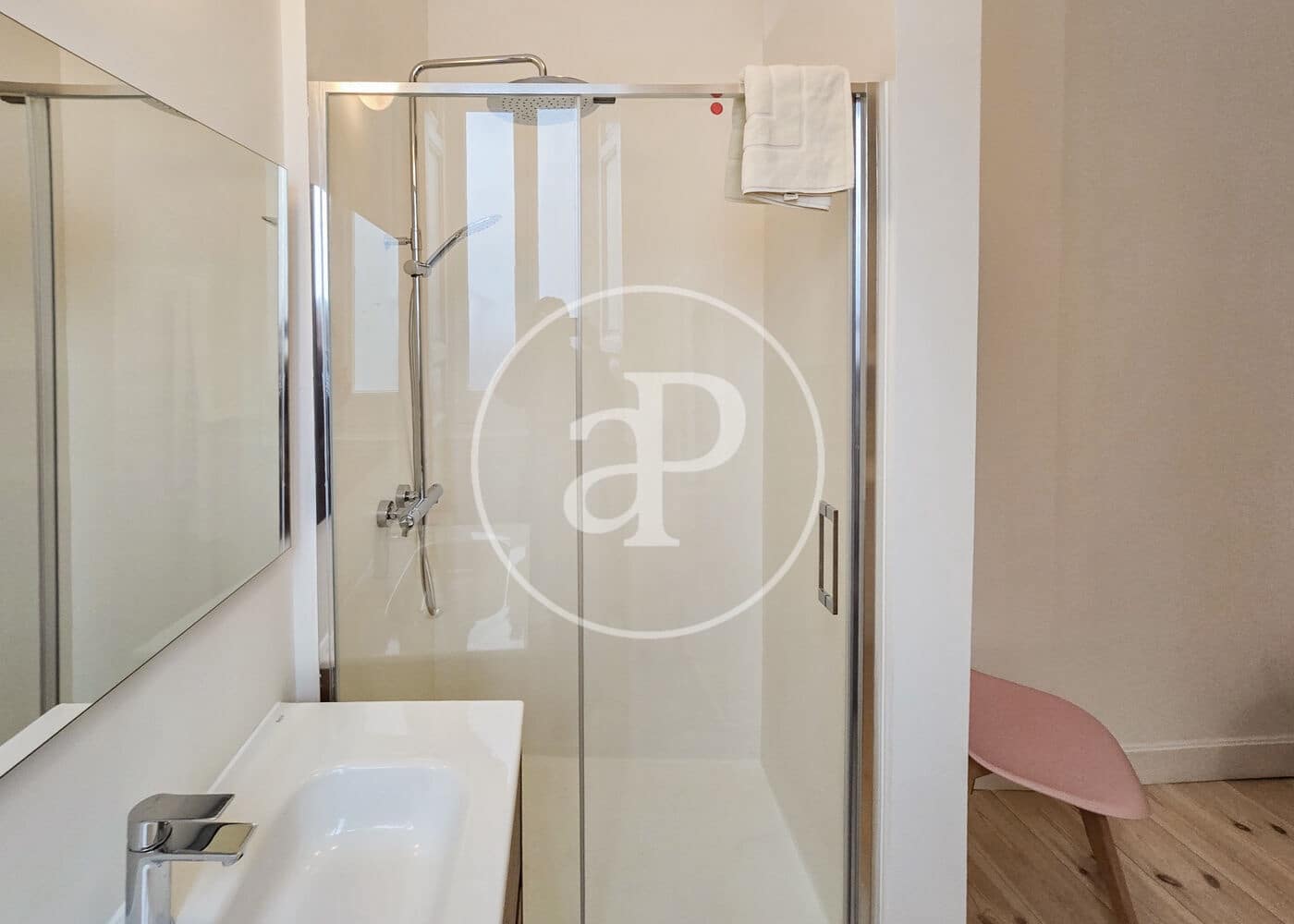 2 bedroom Apartment for rent in Madrid city - € 3,000 (Ref: 9674227)