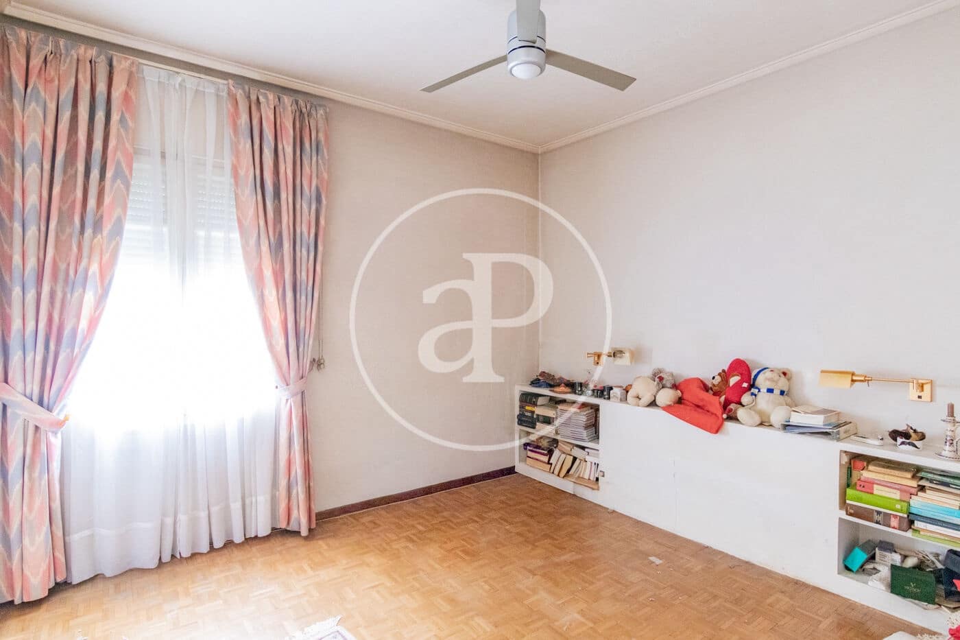 3 soveværelse Lejlighed til salg i Madrid by - € 670.000 (Ref: 9674228)