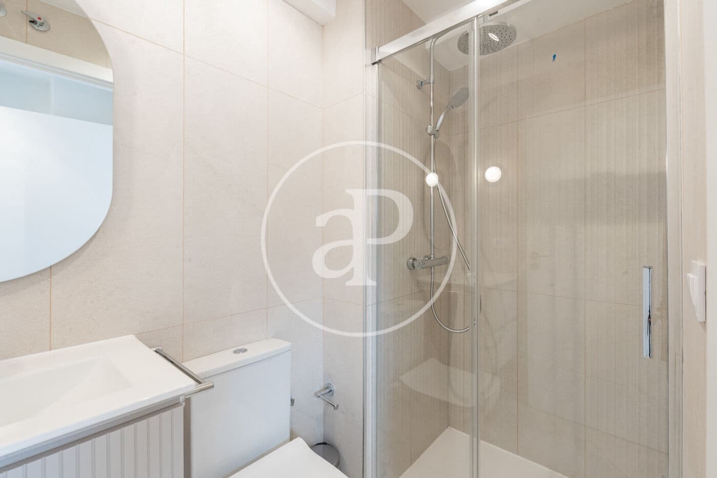 3 makuuhuone Huoneisto myytävänä paikassa Madrid kaupunki - 319 000 € (Ref: 9674229)