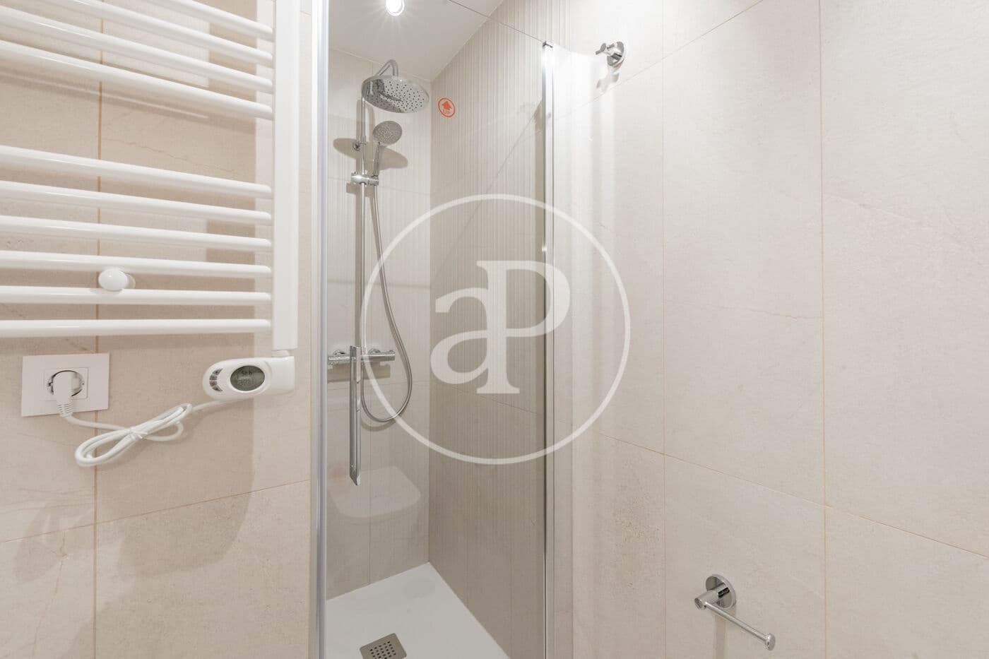 3 makuuhuone Huoneisto myytävänä paikassa Madrid kaupunki - 319 000 € (Ref: 9674229)