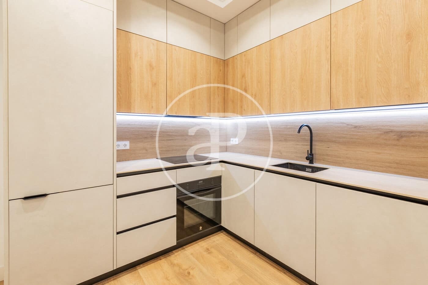 Apartamento de 2 habitaciones en Madrid ciudad en alquiler - 3.950 € (Ref: 9674232)