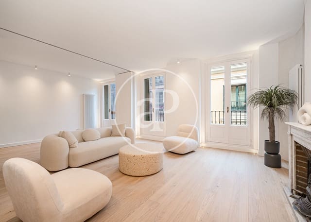 3 soveværelse Lejlighed til salg i Universidad, Madrid by - € 1.550.000 (Ref: 9674233)