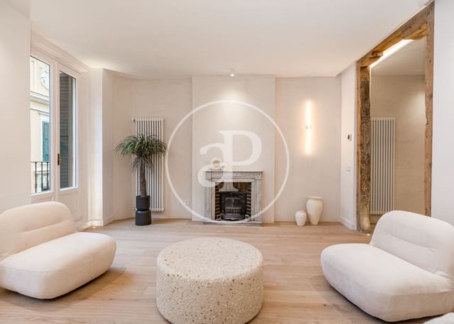 3 soveværelse Lejlighed til salg i Universidad, Madrid by - € 1.550.000 (Ref: 9674233)