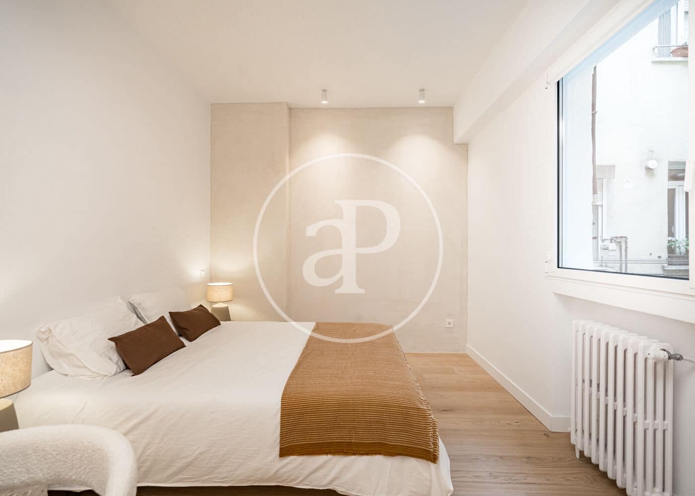 3 soveværelse Lejlighed til salg i Madrid by - € 1.550.000 (Ref: 9674233)