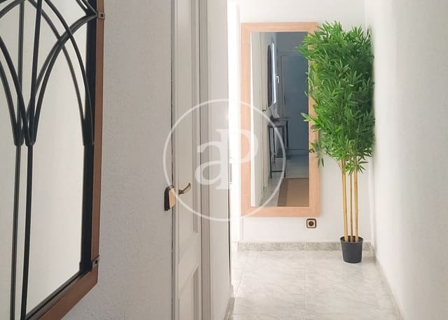 2 makuuhuone Huoneisto myytävänä paikassa Acacias, Madrid kaupunki - 500 000 € (Ref: 9674235)