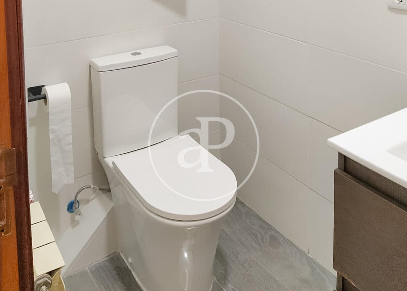 2 makuuhuone Huoneisto myytävänä paikassa Madrid kaupunki - 500 000 € (Ref: 9674235)