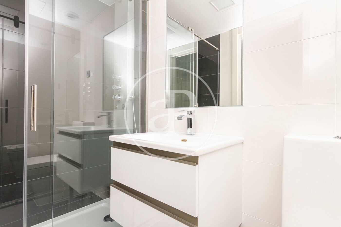 1 bedroom Apartment for rent in Madrid city with pool - € 1,450 (Ref: 9677749)