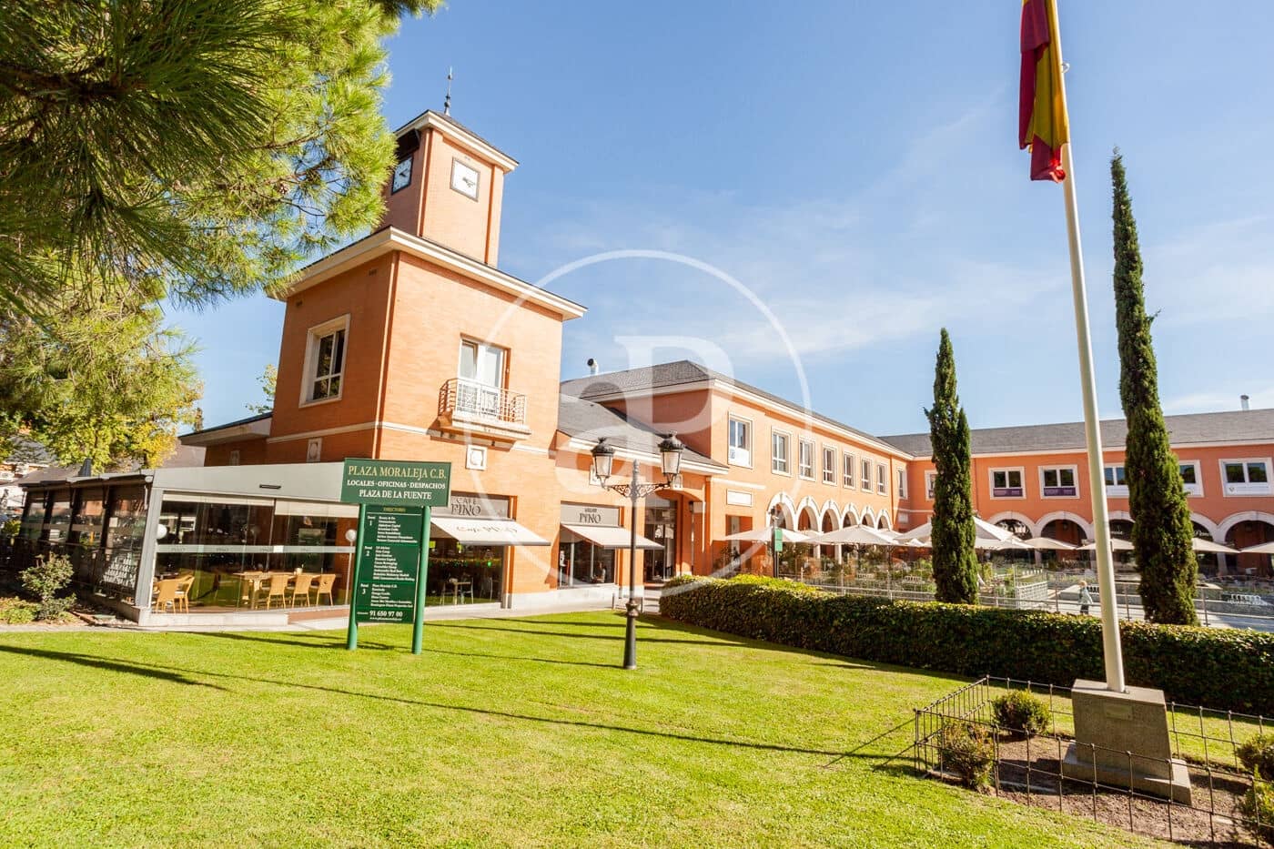 5 bedroom Villa for sale in La Moraleja - € 3,900,000 (Ref: 9677750)