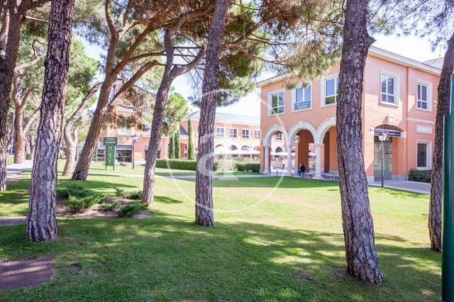 5 bedroom Villa for sale in La Moraleja, Alcobendas - € 3,900,000 (Ref: 9677750)