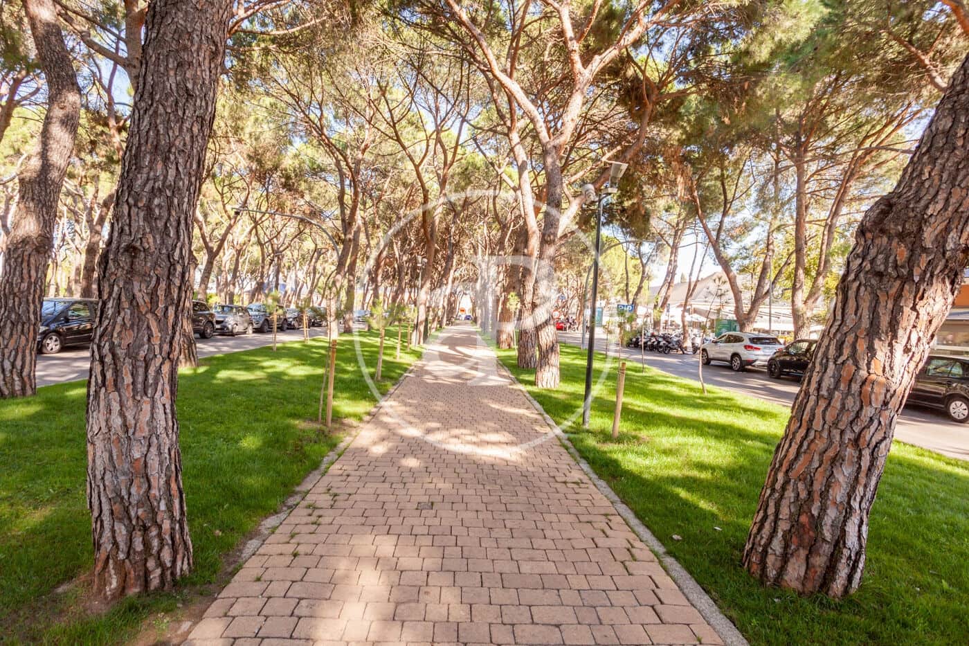 5 bedroom Villa for sale in La Moraleja - € 3,900,000 (Ref: 9677750)