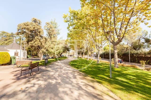 5 bedroom Villa for sale in La Moraleja, Alcobendas - € 3,900,000 (Ref: 9677750)