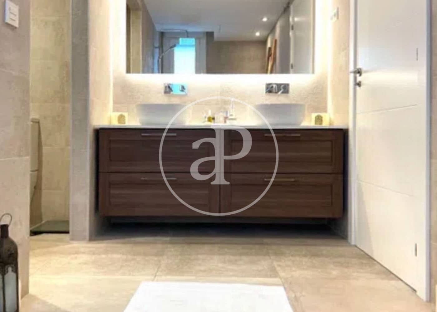 Apartamento de 3 habitaciones en Madrid ciudad en venta con piscina - 1.486.000 € (Ref: 9677751)