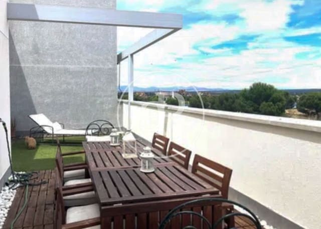 Apartamento de 3 habitaciones en Aravaca, Madrid ciudad en venta con piscina - 1.486.000 € (Ref: 9677751)