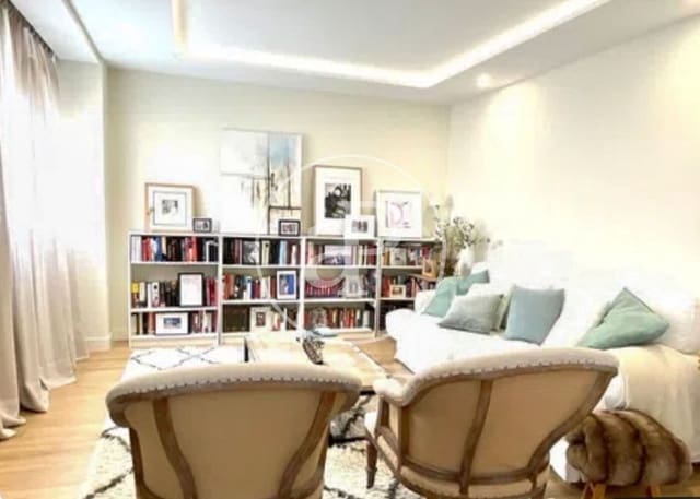 Apartamento de 3 habitaciones en Aravaca, Madrid ciudad en venta con piscina - 1.486.000 € (Ref: 9677751)