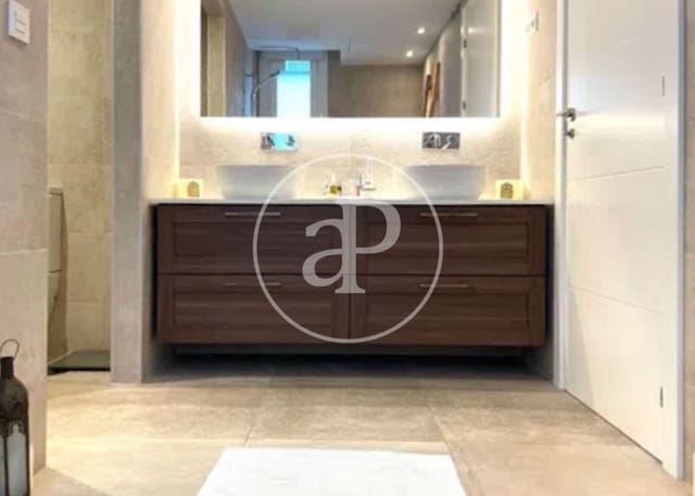 Apartamento de 3 habitaciones en Aravaca, Madrid ciudad en venta con piscina - 1.486.000 € (Ref: 9677751)