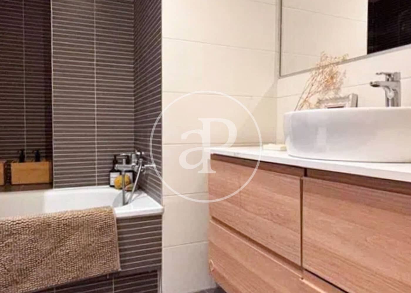 Apartamento de 3 habitaciones en Madrid ciudad en venta con piscina - 1.486.000 € (Ref: 9677751)