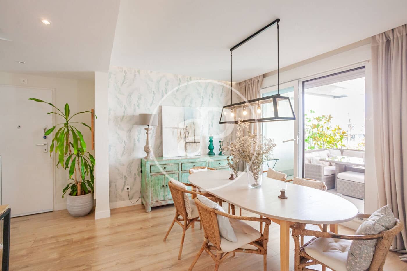 3 soveværelse Lejlighed til salg i Madrid by med swimmingpool - € 1.486.000 (Ref: 9677751)