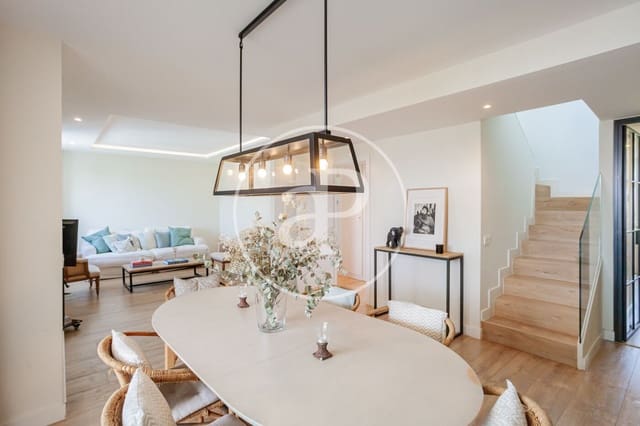 3 soveværelse Lejlighed til salg i Aravaca, Madrid by med swimmingpool - € 1.486.000 (Ref: 9677751)