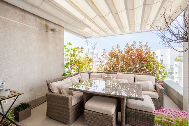 3 soveværelse Lejlighed til salg i Aravaca, Madrid by med swimmingpool - € 1.486.000 (Ref: 9677751)