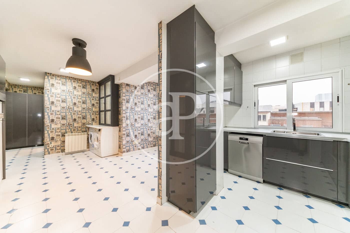 5 bedroom Apartment for rent in Madrid city - € 3,500 (Ref: 9677753)