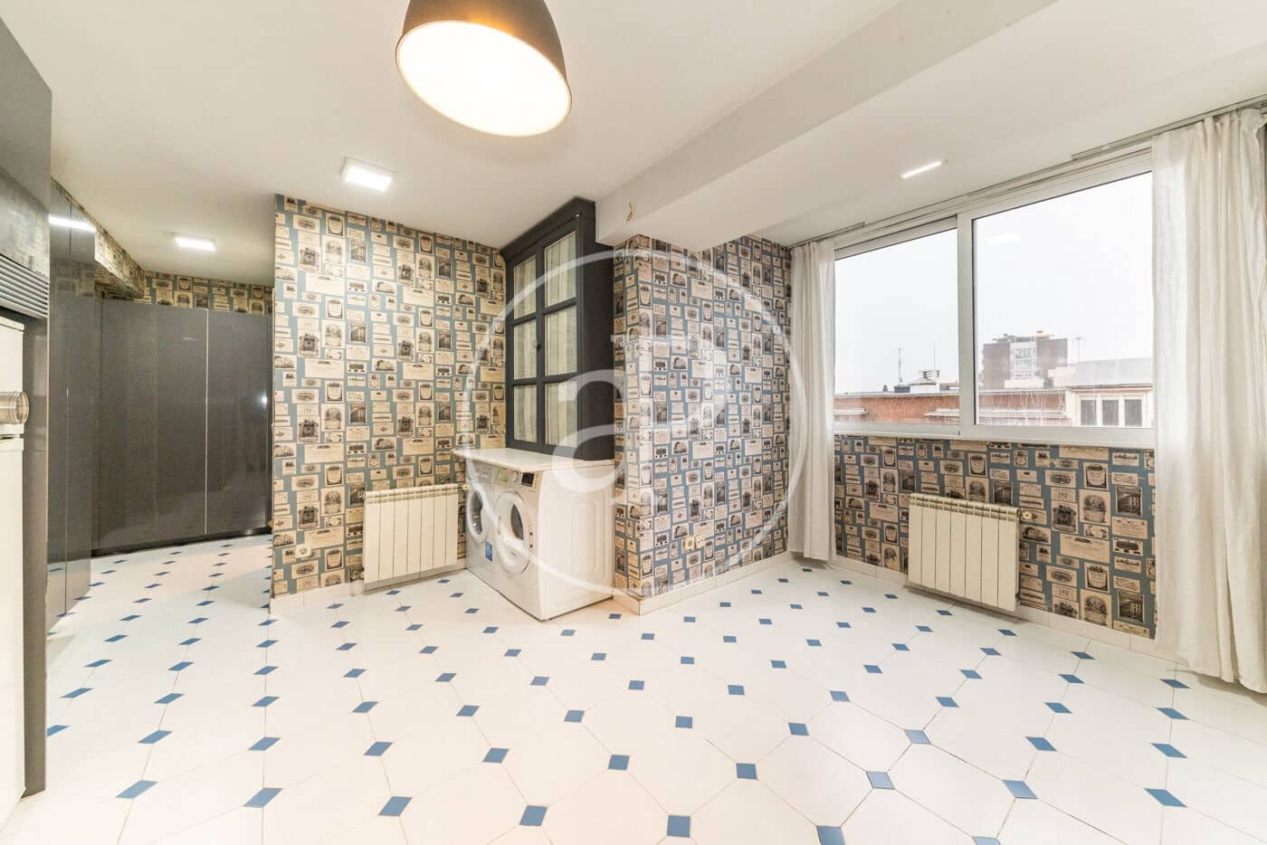 5 bedroom Apartment for rent in Madrid city - € 3,500 (Ref: 9677753)