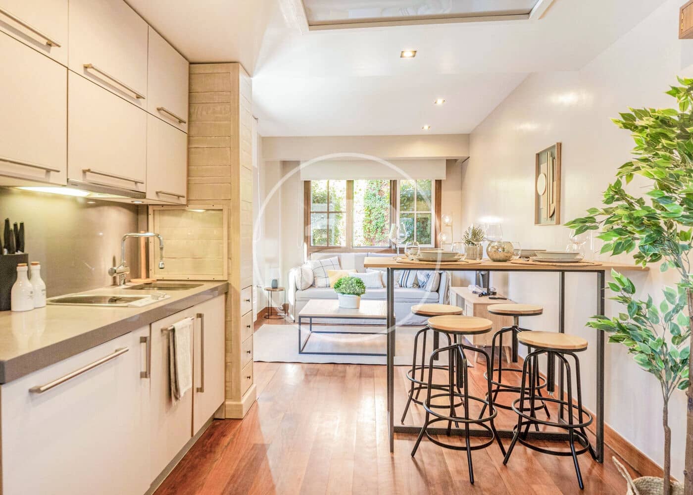 1 sypialnia Apartament do wynajęcia w Miasto Madryt z basenem - 3 700 € (Ref: 9677754)