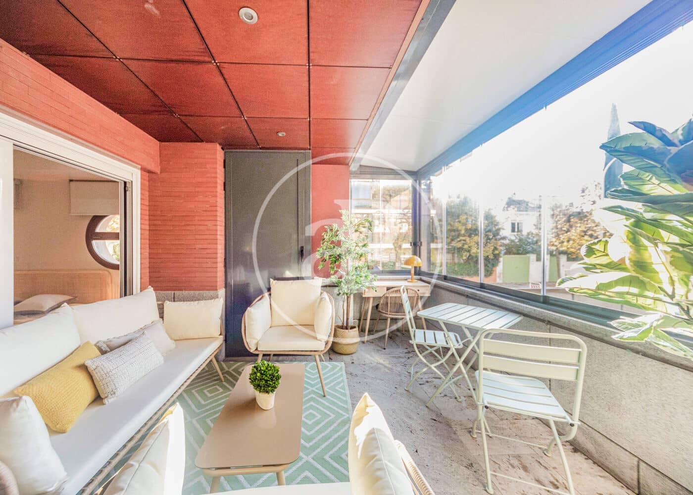 1 sypialnia Apartament do wynajęcia w Miasto Madryt z basenem - 3 700 € (Ref: 9677754)