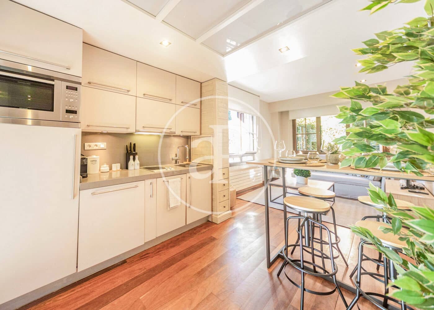 1 sypialnia Apartament do wynajęcia w Miasto Madryt z basenem - 3 700 € (Ref: 9677754)