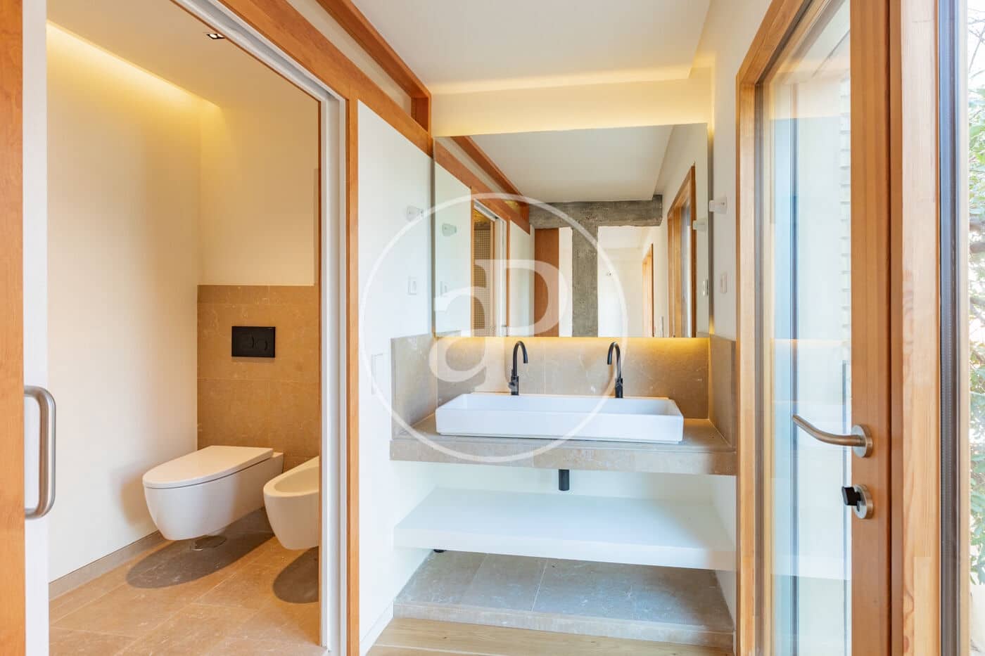 5 bedroom Villa for sale in Pozuelo de Alarcon - € 1,795,000 (Ref: 9677755)