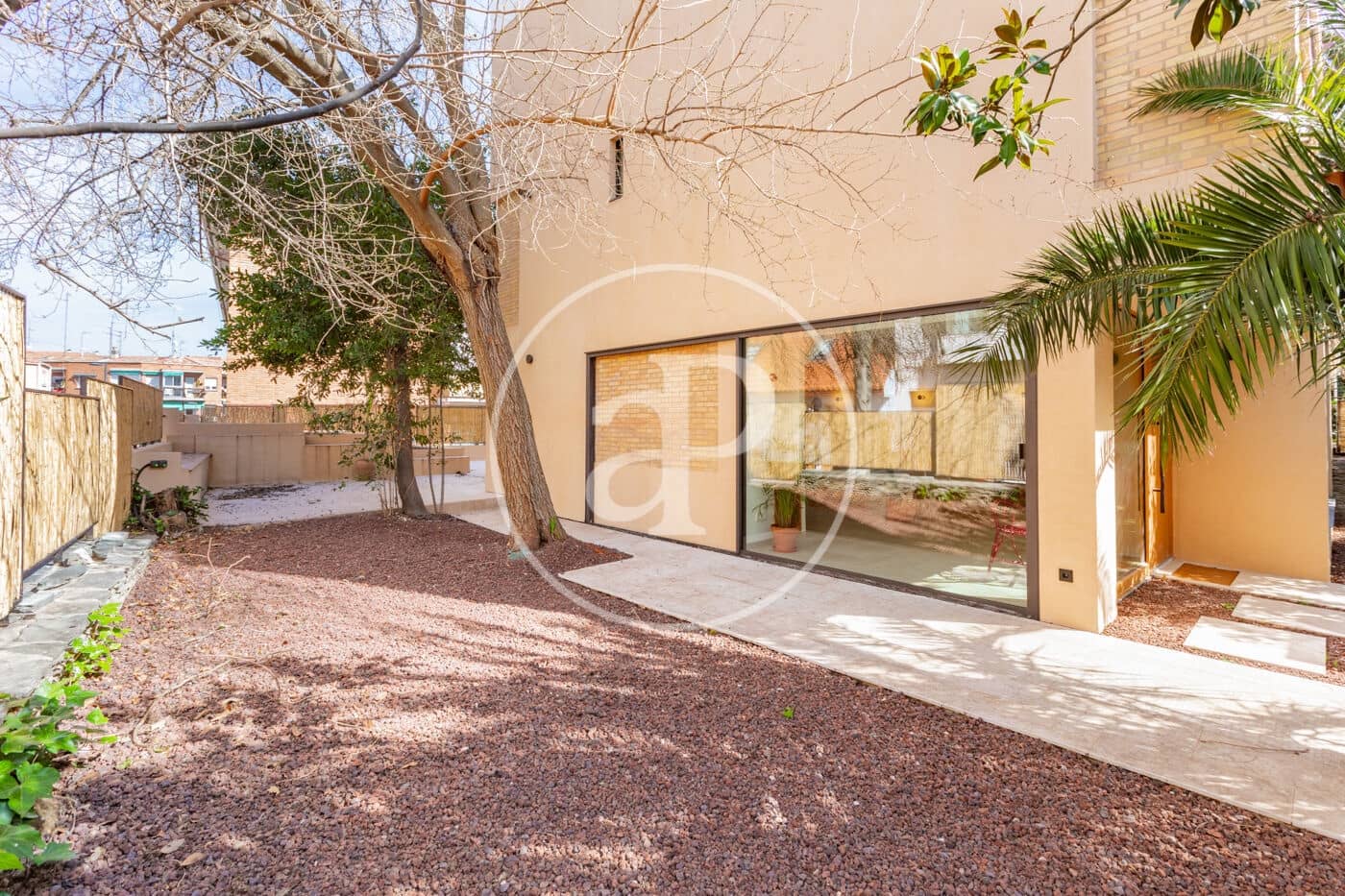 5 bedroom Villa for sale in Pozuelo de Alarcon - € 1,795,000 (Ref: 9677755)