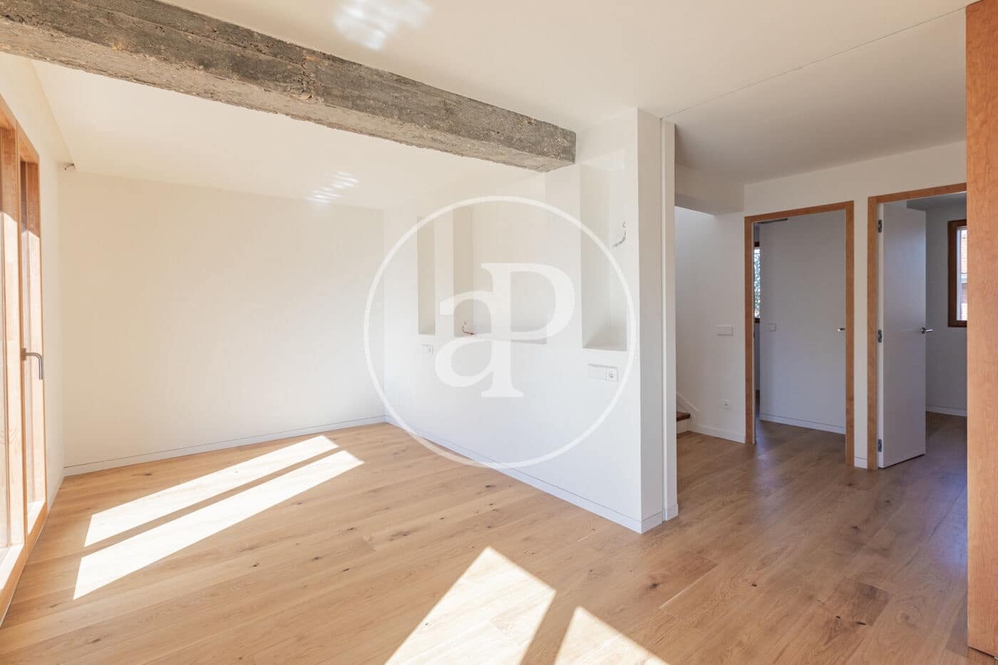 5 bedroom Villa for sale in Pozuelo de Alarcon - € 1,795,000 (Ref: 9677755)