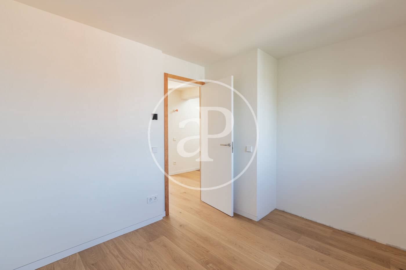 5 bedroom Villa for sale in Pozuelo de Alarcon - € 1,795,000 (Ref: 9677755)