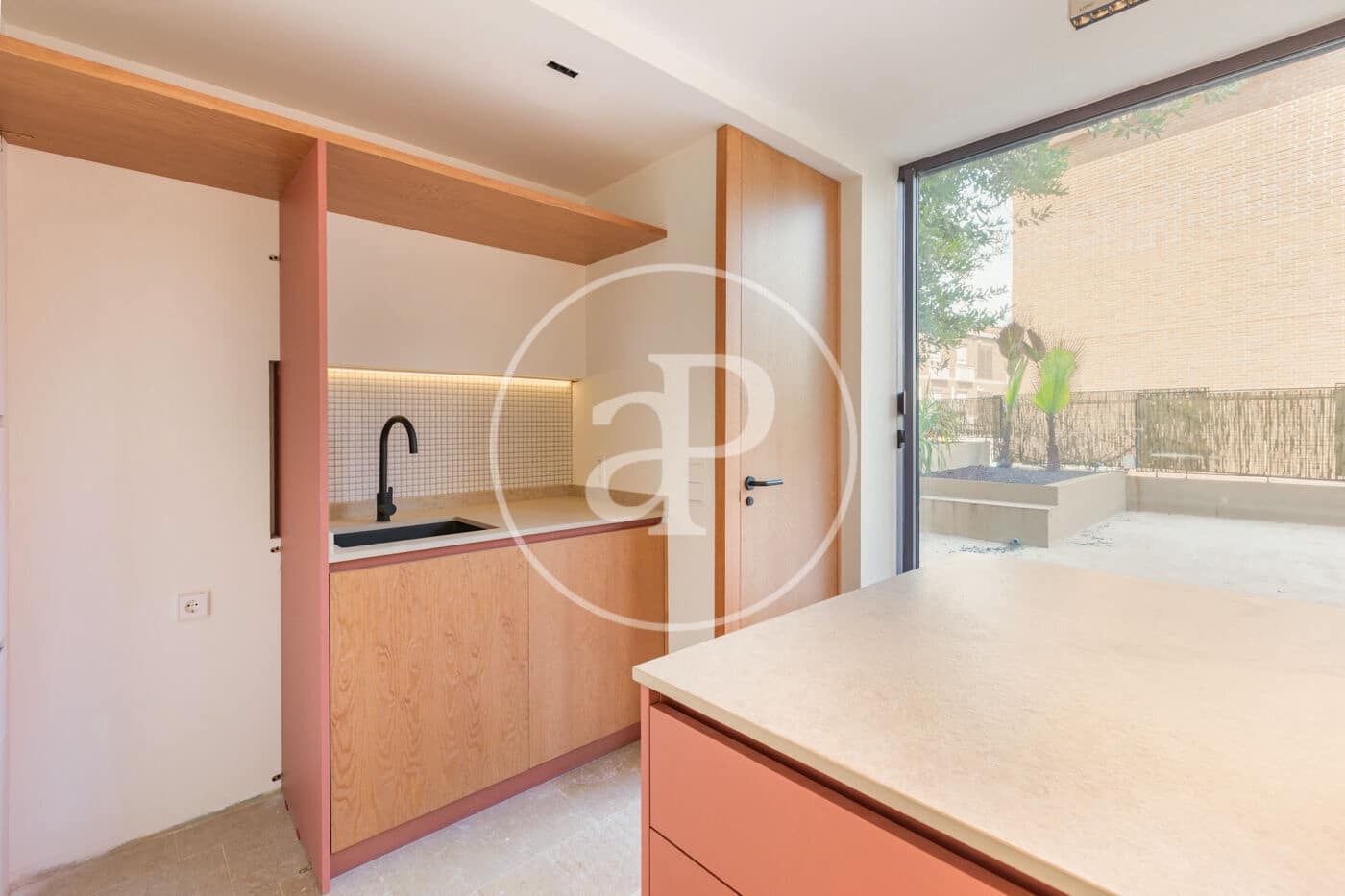 5 bedroom Villa for sale in Pozuelo de Alarcon - € 1,795,000 (Ref: 9677755)